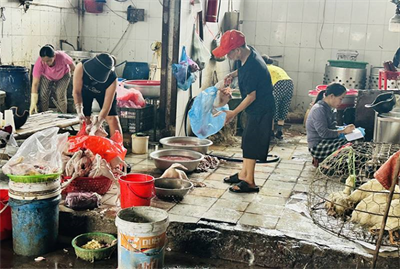 Mối nguy tiềm ẩn từ các cơ sở giết mổ gia súc, gia cầm nhỏ lẻ